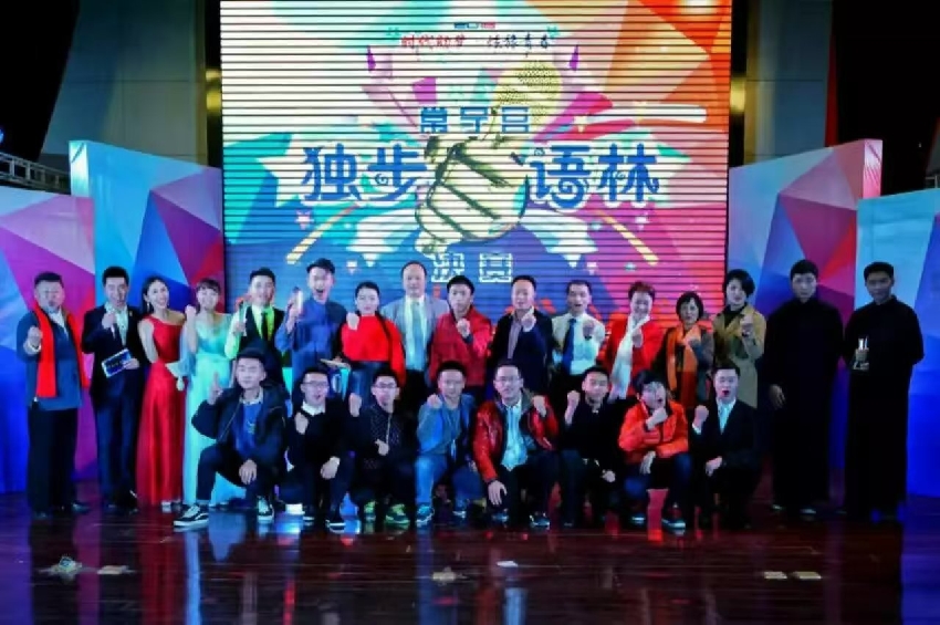 1221365825_副本.jpg